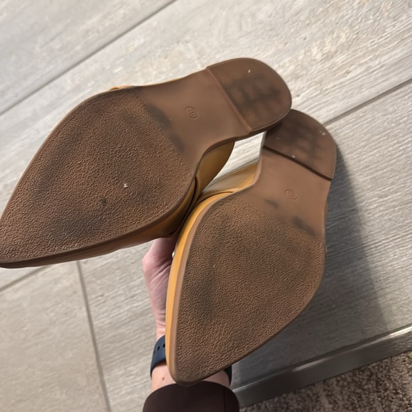 Flats - Picture 2 of 2